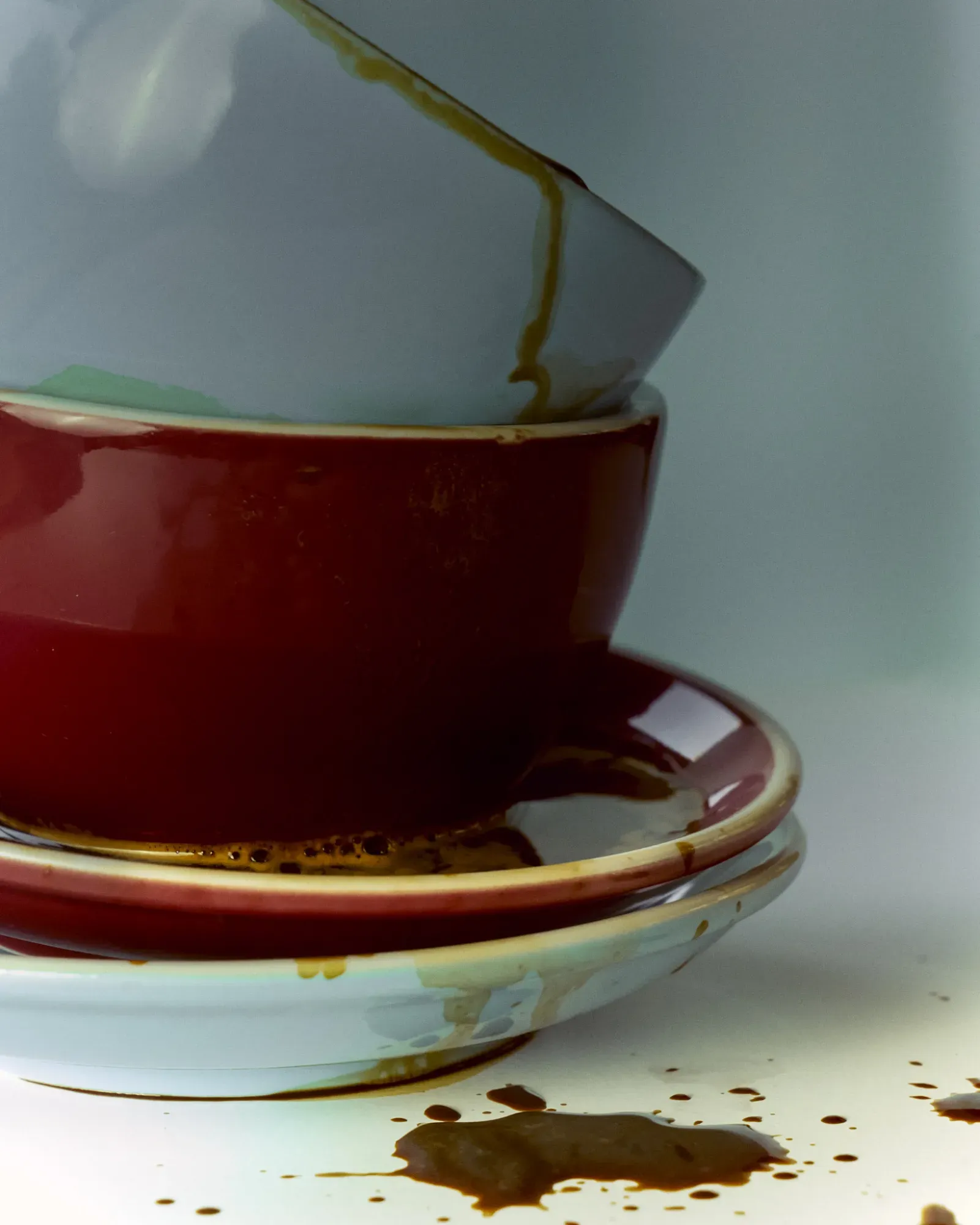 Fotografía de producto de dos tazas de café